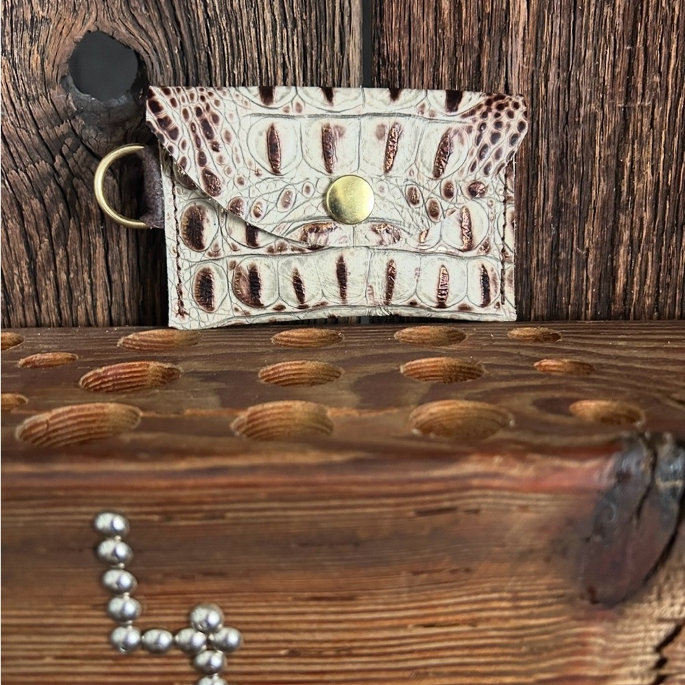 Elegant Brown and Cream Leather Card Holder